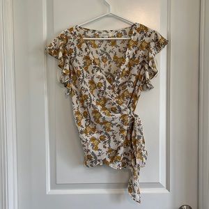 Max Studio floral wrap top size small